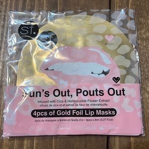 NWT: SFGlow Sun's Out, Pouts Out Gold Foil Leopard Pattern Lip Mask - 4 Pack